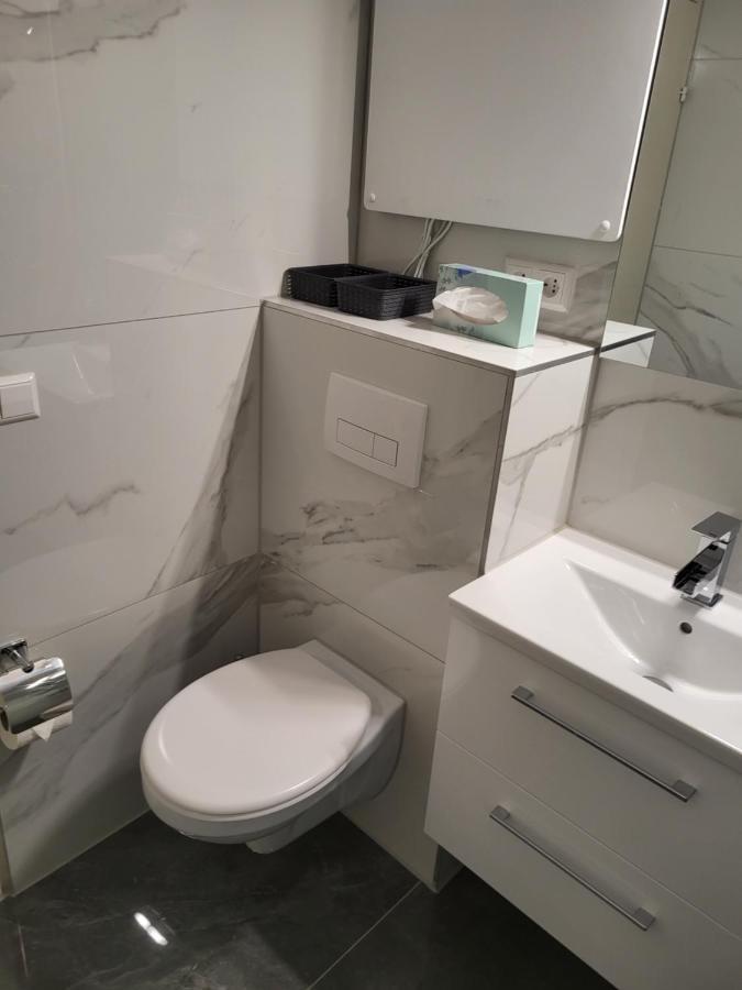 Schwarzwaldsuite Mit Panorama Waldblick Enzklösterle エクステリア 写真